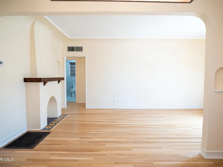 1211 Mesita Dr — Photo 16