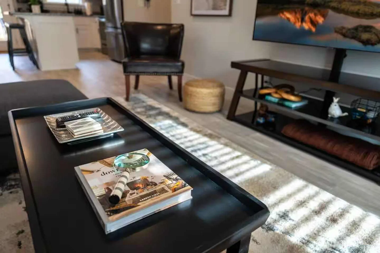 3 bed, 2.0 bath, 1410 sqft, $3,726 — Photo 4