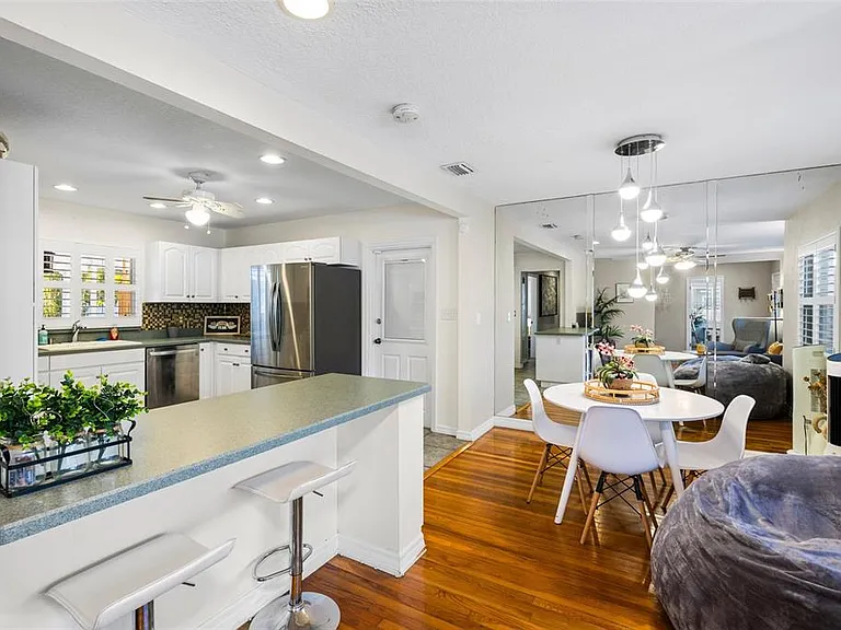 304 N Matanzas Ave — Photo 26