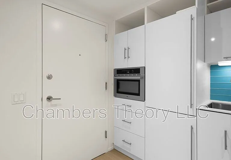 2422 17th St NW #104 — Photo 9