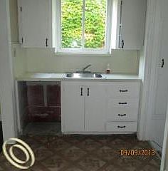 4th image of 9791 Kensington Ave