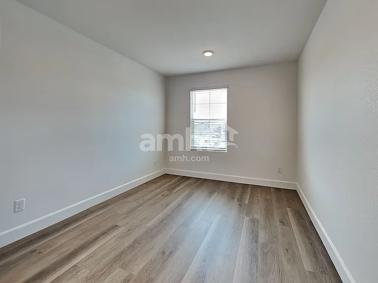 7926 Escolta Ct — Photo 19
