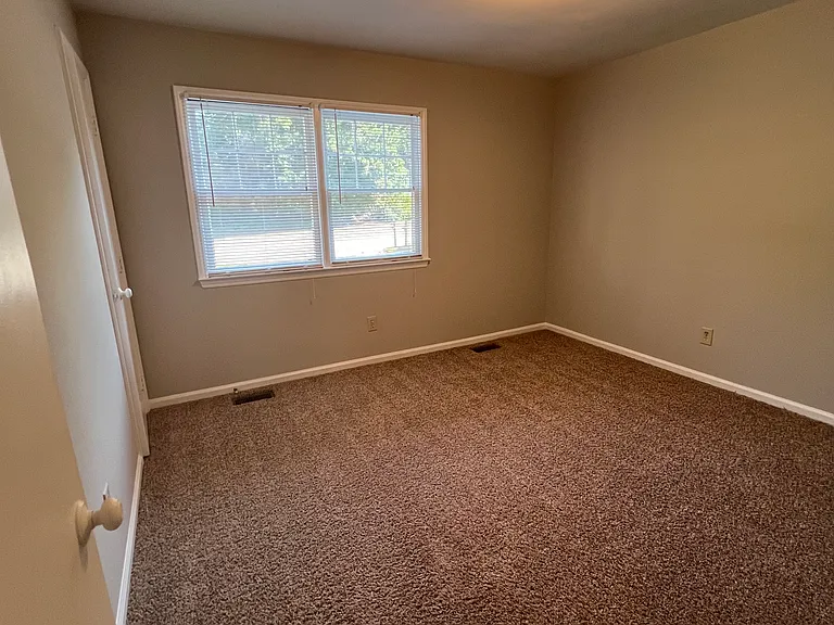 1007 Timber Dr #C — Photo 11