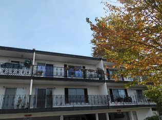 22940 10th Ave S APT 203, Des Moines, WA 98198