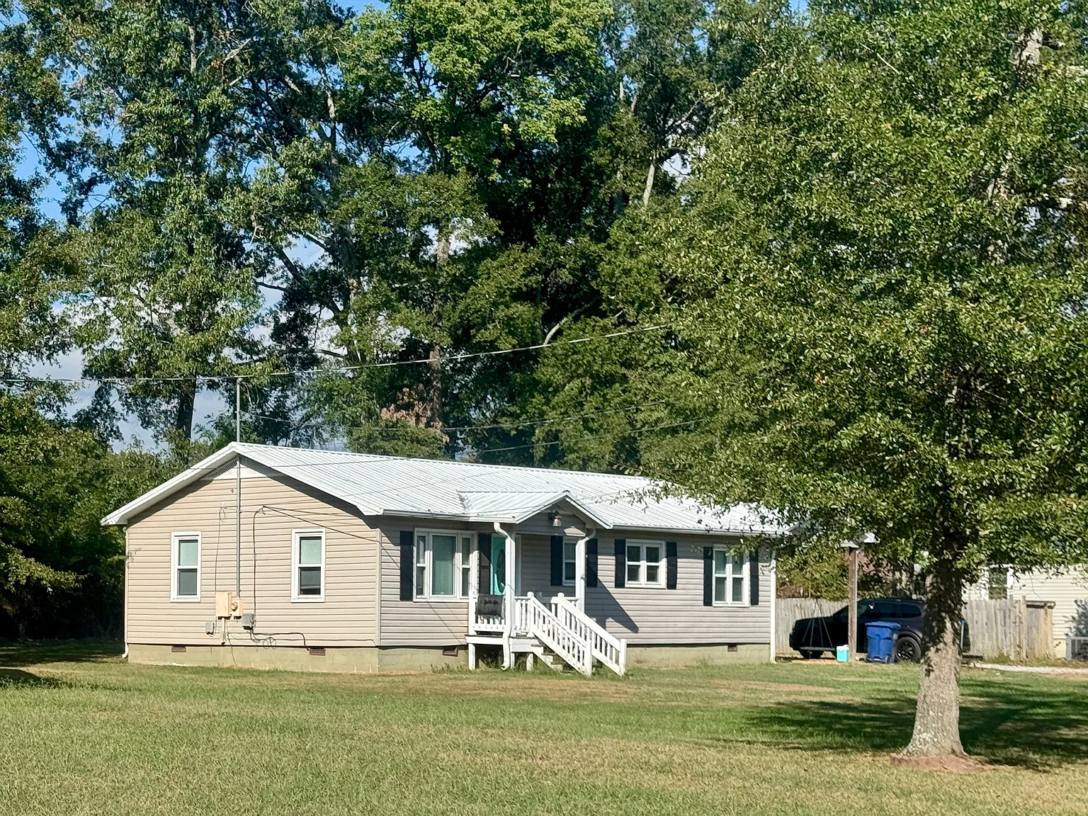3 bed, 1152 sqft, $1,300 — Photo 3