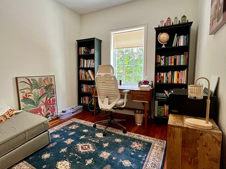222 Thornton Ln — Photo 19