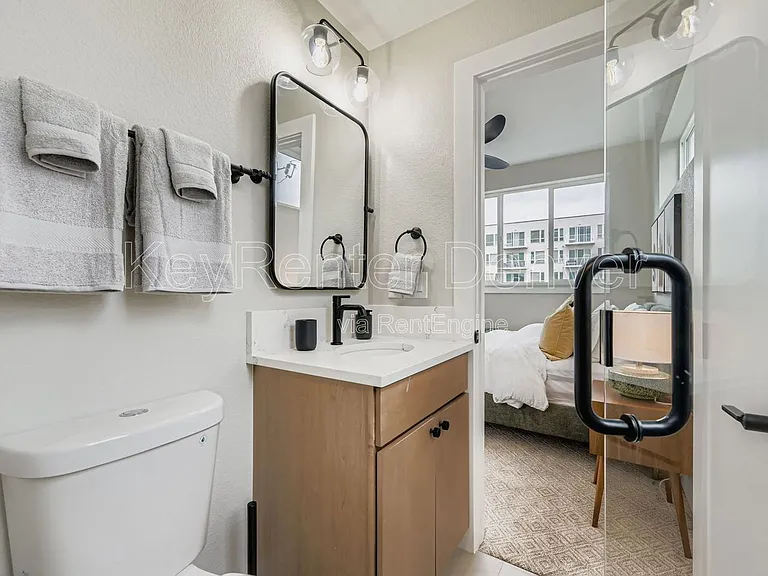 4100 E Warren Ave #5 — Photo 16