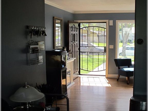 2nd image of 267 Arbor Valley Dr