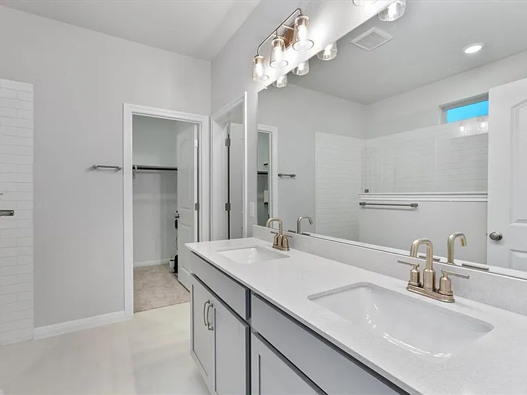 127 Wrangell Way — Photo 14