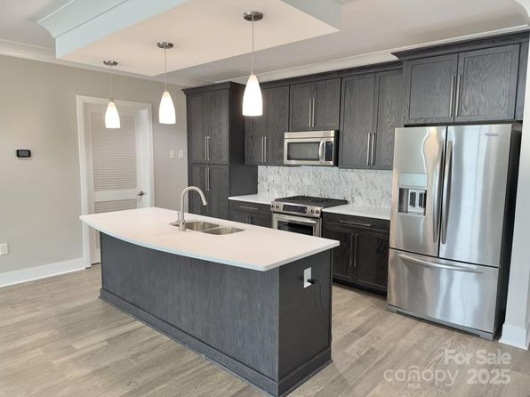 222 S Caldwell St UNIT 1801, Charlotte, NC 28202