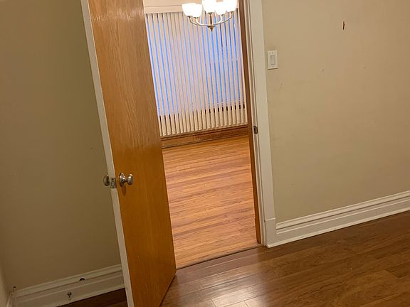 5th image of 5707 W Ainslie St #1