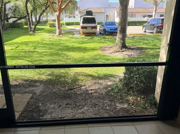 11509 NW 10th St #11509, Hollywood, FL 33026