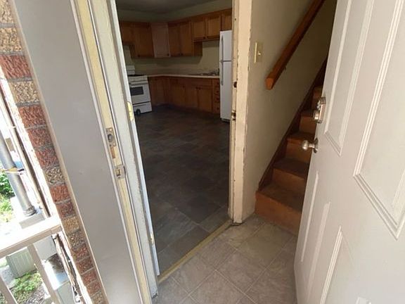 2nd image of 312 E Dunklin St APT B