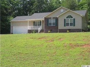 3725 Pinecrest Dr, Gastonia, NC 28056