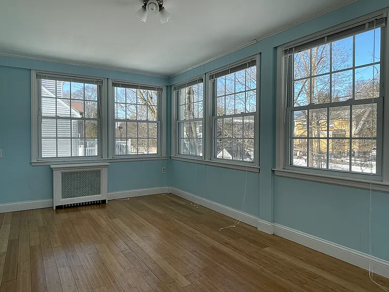 139 Oakdale Rd — Photo 20
