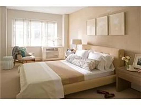 Rented by Douglas Elliman | media 24