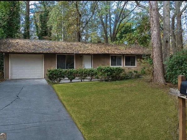 8645 Embrey Dr, Jonesboro, GA 30236