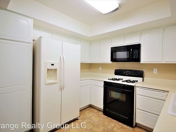 3rd image of 2408 El Cortez Ave