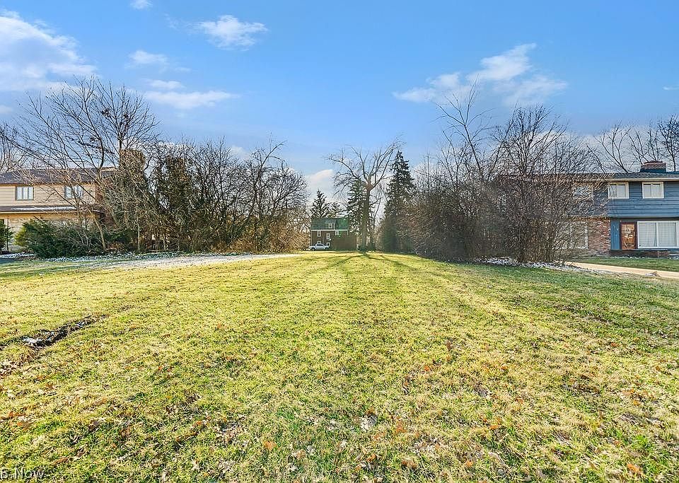 1st image of 3152 Van Aken Blvd