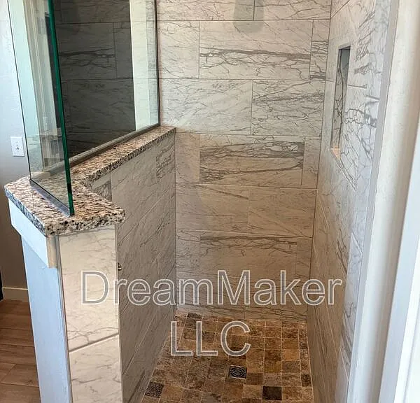 5225 E Maple Rd — Photo 10