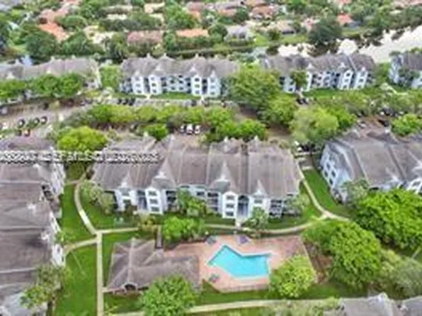 11241 W Atlantic Blvd APT 302, Pompano Beach, FL 33071