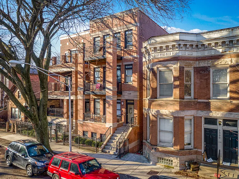 2328 N Greenview Ave #3 — Photo 6