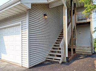 7240 N Alpine Rd #5, Loves Park, IL 61111