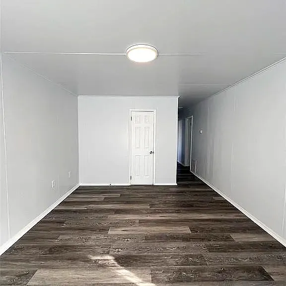 301 Winding Ln — Photo 3