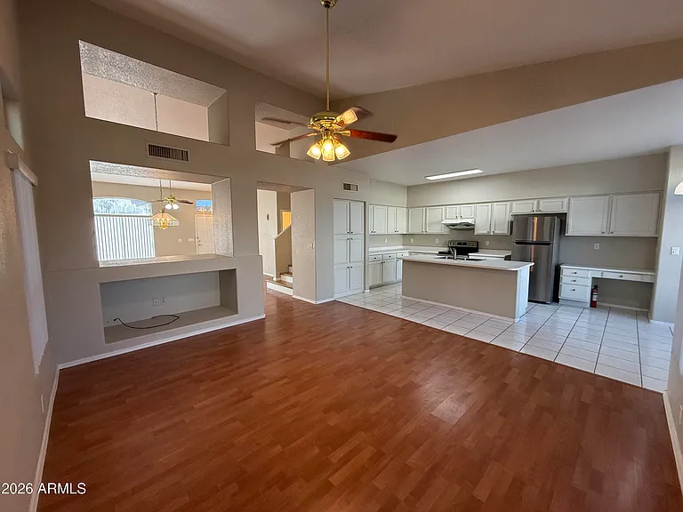 1253 N Spire Ct — Photo 20