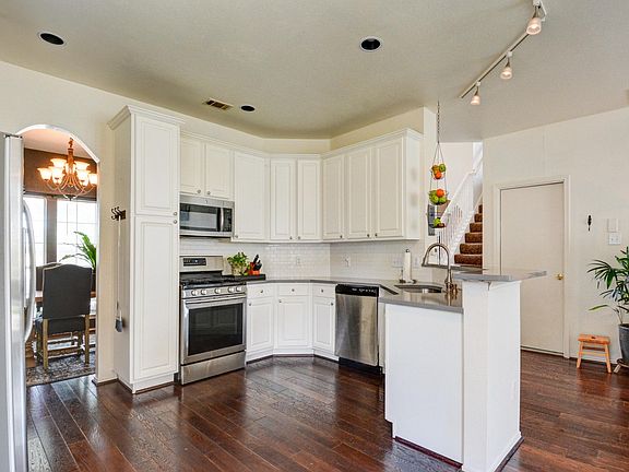 2nd image of 4019 Bryson Dr
