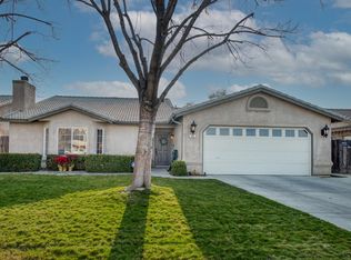 205 Walker Ln, Coalinga, CA 93210