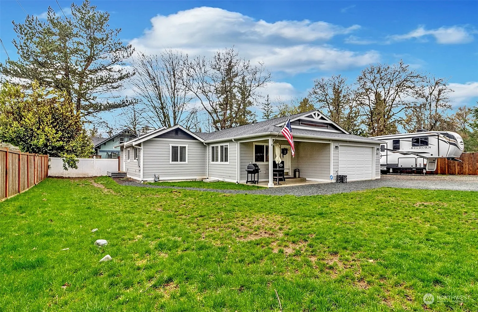 205 2nd Street photo 1