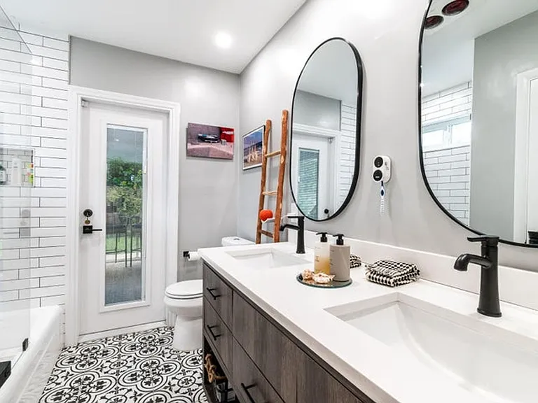 1306 SW 14th Ave — Photo 8