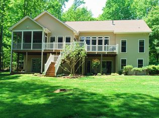 436 Twin Lakes Ln, Bumpass, VA 23024