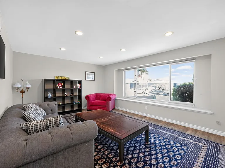 3151 Magellan St — Photo 22