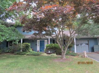 3 Coates Rd, Allentown, NJ 08501