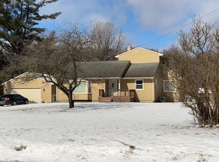 8412 Coldwater Rd, Flushing, MI 48433