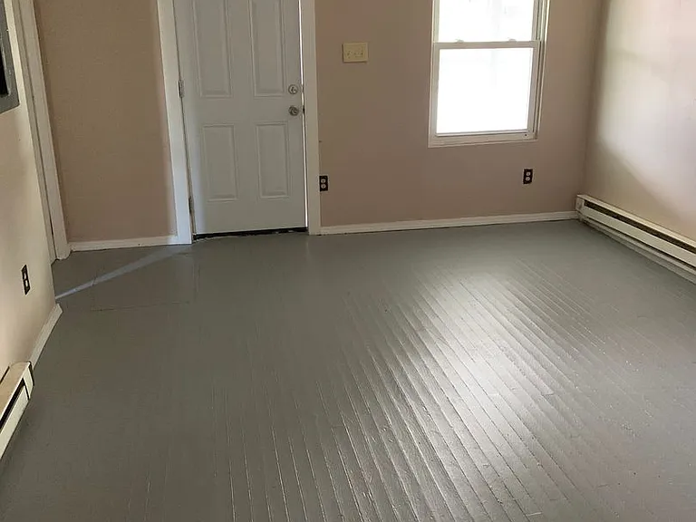 1015 Lynn St — Photo 2