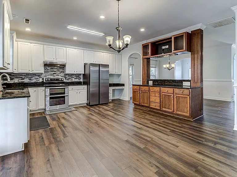 6505 Shire Ln — Photo 7