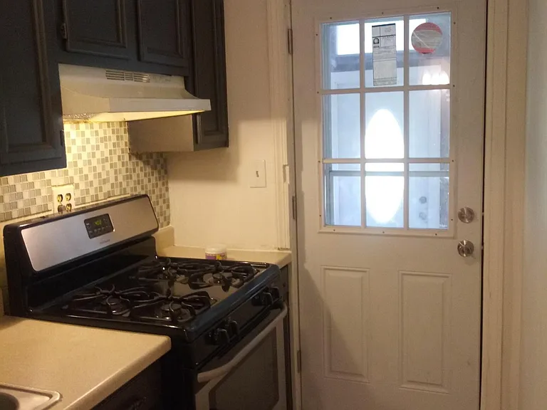 4627 E Capitol St SE — Photo 4