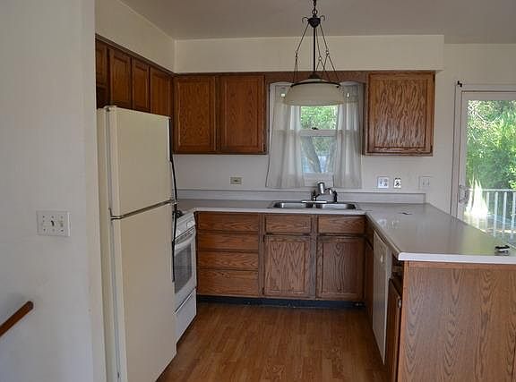 2nd image of 2966 Wall Ave