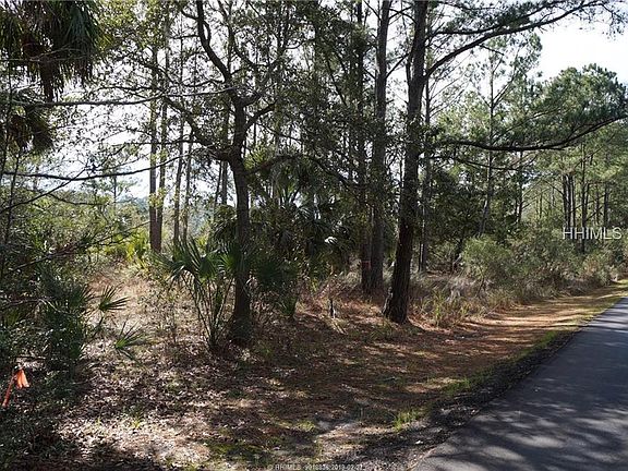 3rd image of 120 Winding Oak Dr