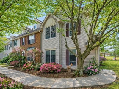 25 Colleen Ct, Kendall Park, NJ, 08824