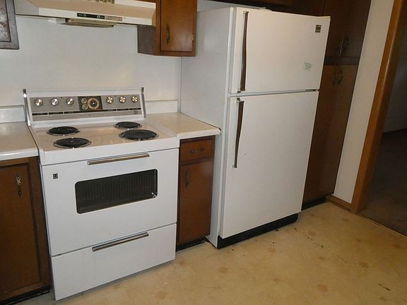 5th image of 1713 Highridge Dr APT A