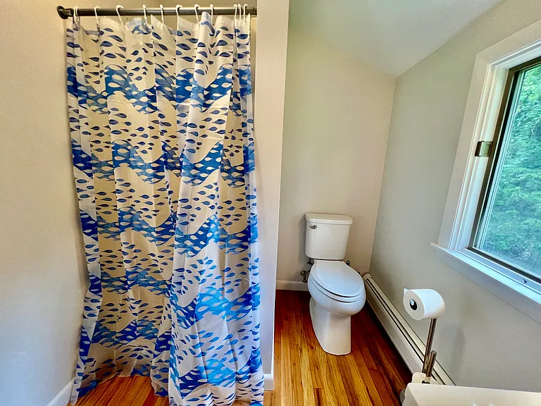 3 Bayview Ave — Photo 21