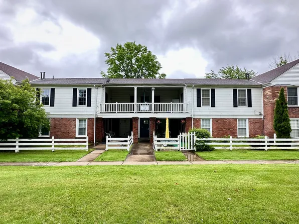 24 Washington Sq Unit 15, Cleveland, OH 44143