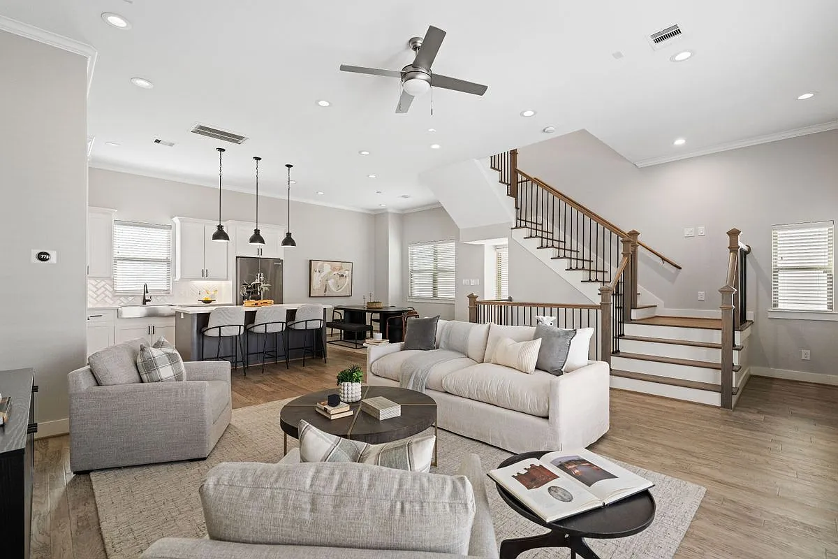 3 bed, 4.0 bath, 2221 sqft, $3,600 — Photo 1