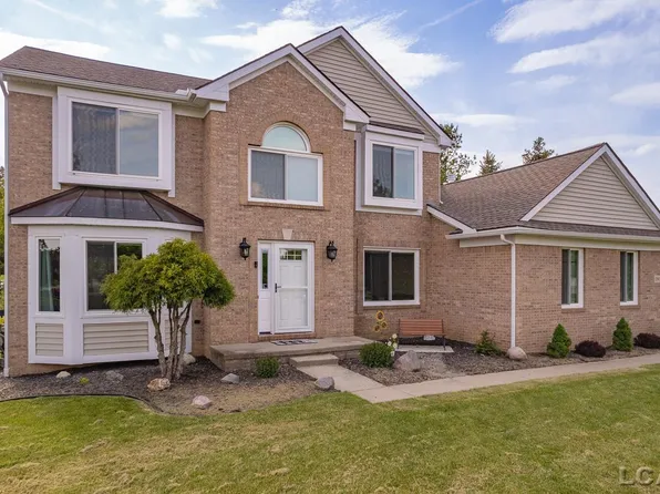 1808 Wind Dancer Trl, Tecumseh, MI 49286