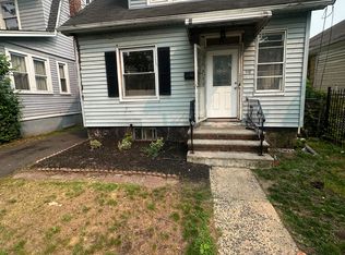 118 Maple Ave #1, Newark, NJ 07112