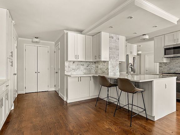 3rd image of 196 E 75th St #4GH
